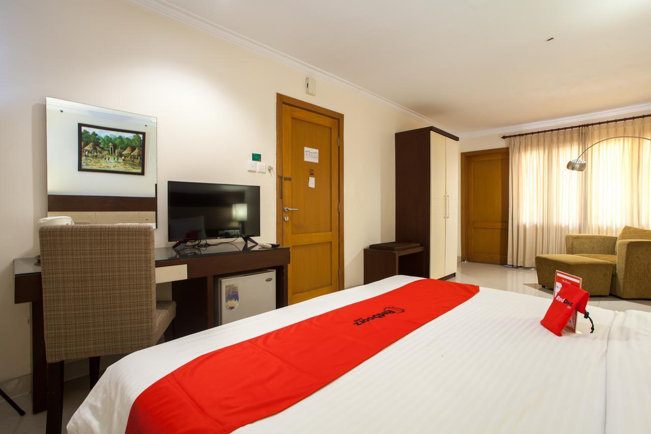 Hotel Reddoorz Premium @ Raya Nginden Wonotjolo Exteriér fotografie