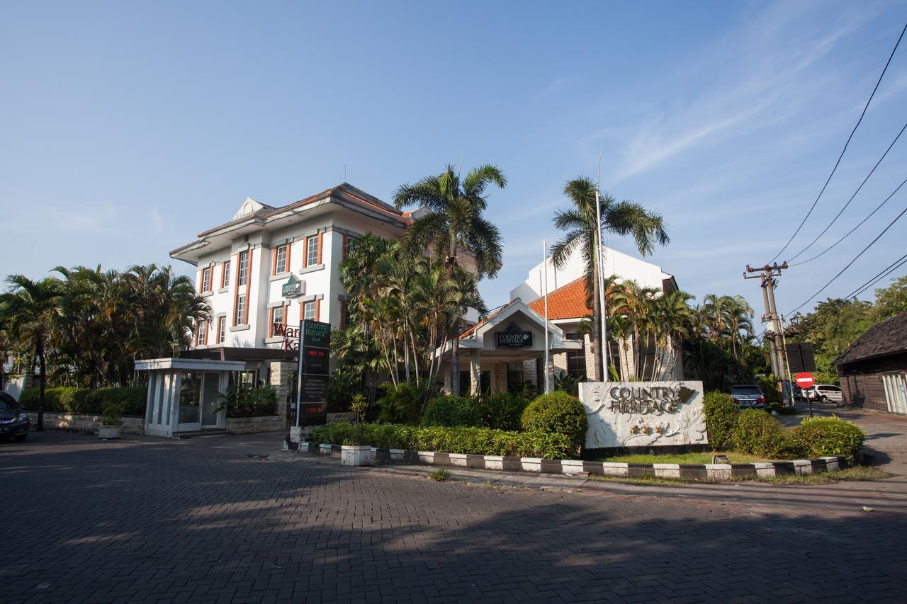 Hotel Reddoorz Premium @ Raya Nginden Wonotjolo Exteriér fotografie